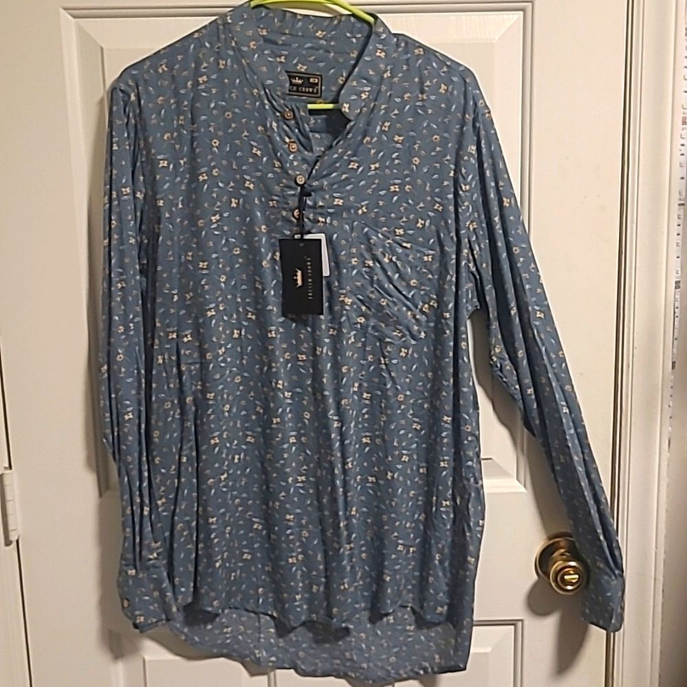 NWT French Crown Casual Womens Pullover